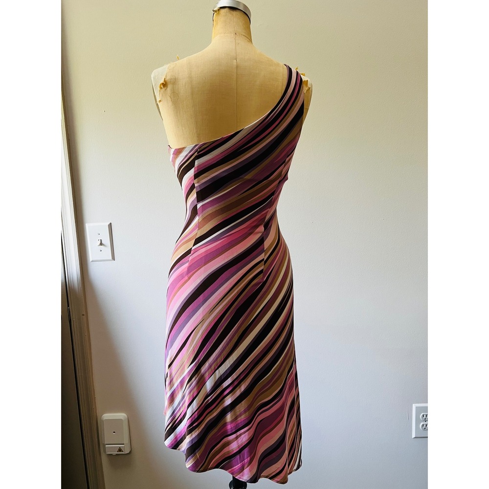 BCBG Max Azria Y2K One Shoulder Asymmetrical Striped Barbiecore Dress Pink 6 - Picture 4 of 6